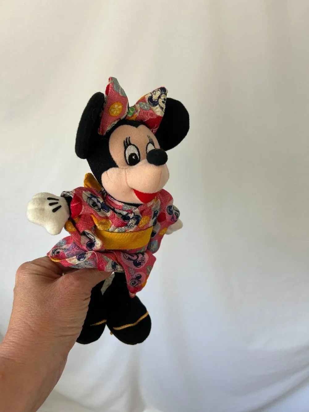 Vintage Minnie Mouse in Japanese Kimono 8